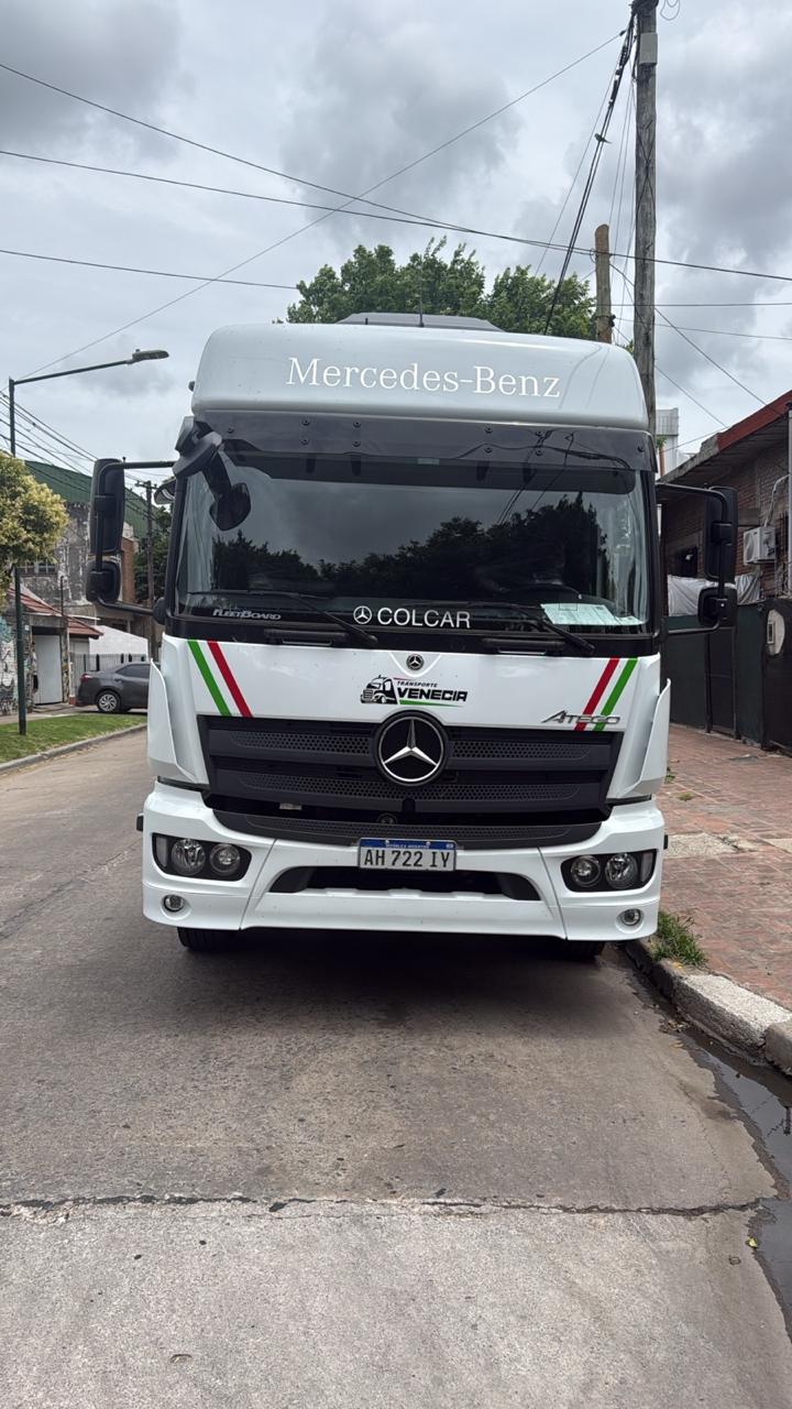 Frente de Mercedes-Benz Atego